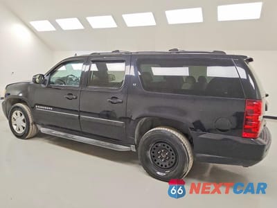 Drugie zdjęcie samochodu z przodu: 2007 CHEVROLET SUBURBAN C1500 VIN:1GNFC16037R216971 - miniatura
