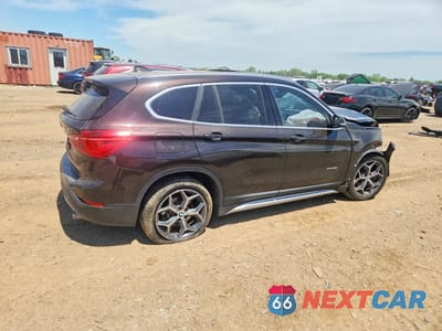 Trzecie zdjęcie samochodu z tyłu: 2016 BMW X1 XDRIVE28I VIN:WBXHT3C3XGP885488 - miniatura