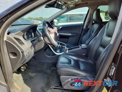 Zdjęcie 7 z 14 samochodu: 2015 VOLVO XC60 3.2 PREMIER + VIN:YV4940RC4F2612303 - miniatura