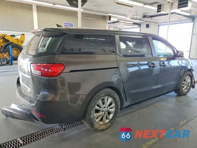 Trzecie zdjęcie samochodu z tyłu: 2017 KIA SEDONA LX VIN:KNDMB5C15H6220272 - miniatura