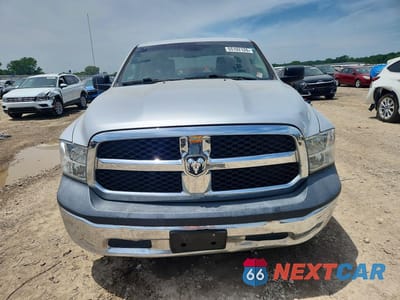 Piąte zdjęcie samochodu w środku: 2018 RAM 1500 ST VIN:1C6RR6FG3JS207998 - miniatura
