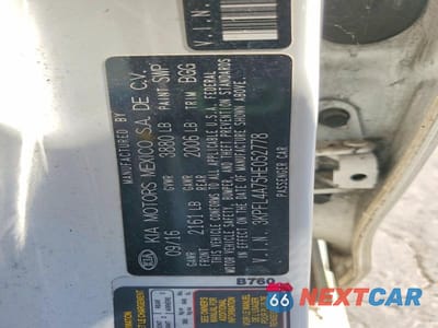 Zdjęcie 12 z 12 samochodu: 2017 KIA FORTE LX VIN:3KPFL4A75HE052778 - miniatura
