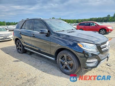 Czwarte zdjęcie samochodu z boku: 2017 MERCEDES-BENZ GLE 350 4MATIC VIN:4JGDA5HB4HA945424 - miniatura