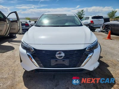 Piąte zdjęcie samochodu w środku: 2024 NISSAN SENTRA S VIN:3N1AB8BV7RY363486 - miniatura