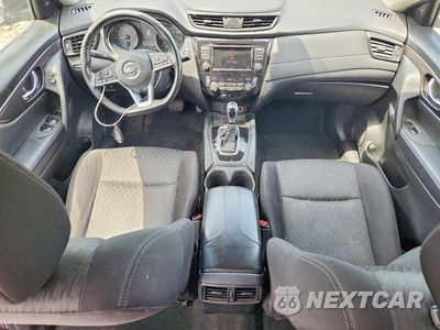 Zdjęcie 8 z 12 samochodu: 2019 NISSAN ROGUE SV VIN:JN8AT2MT7KW254451 - miniatura