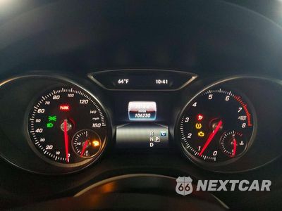 Zdjęcie 9 z 13 samochodu: 2018 MERCEDES-BENZ CLA 250 VIN:WDDSJ4EB2JN547322 - miniatura