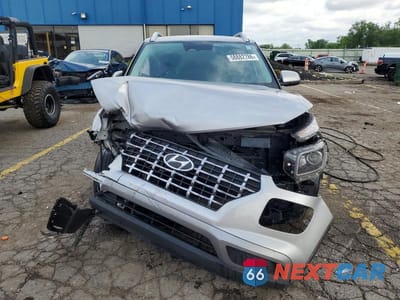 Piąte zdjęcie samochodu w środku: 2023 HYUNDAI VENUE SEL VIN:KMHRC8A3XPU234327 - miniatura