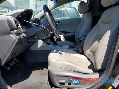Zdjęcie 7 z 13 samochodu: 2017 HYUNDAI IONIQ LIMITED VIN:KMHC05LC4HU030229 - miniatura