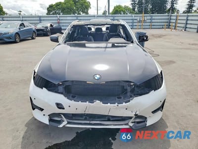 Piąte zdjęcie samochodu w środku: 2021 BMW M340I VIN:3MW5U7J00M8B90862 - miniatura