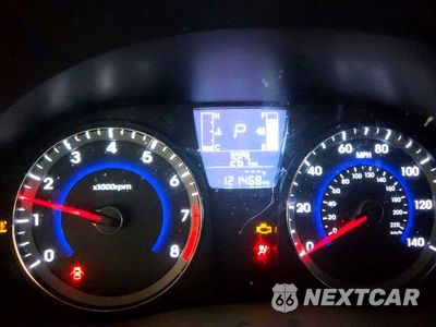 Zdjęcie 9 z 12 samochodu: 2015 HYUNDAI ACCENT SPORT VIN:KMHCU5AE5FU217680 - miniatura