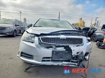 Piąte zdjęcie samochodu w środku: 2013 CHEVROLET CRUZE LS VIN:1G1PA5SG2D7312037 - miniatura