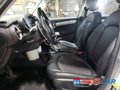Zdjęcie 7 z 12 samochodu: 2016 MINI COOPER VIN:WMWXU1C50G2D10602 - miniatura