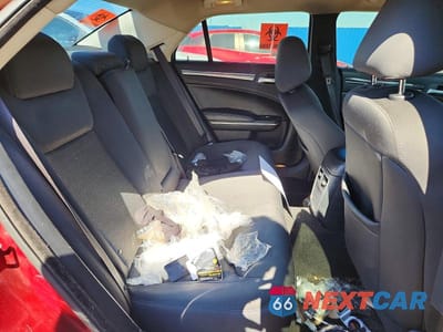 Zdjęcie 10 z 12 samochodu: 2020 CHRYSLER 300 TOURING VIN:2C3CCAAG8LH171976 - miniatura