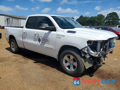 Czwarte zdjęcie samochodu z boku: 2019 RAM 1500 BIG HORN VIN:1C6RREBT6KN798275 - miniatura