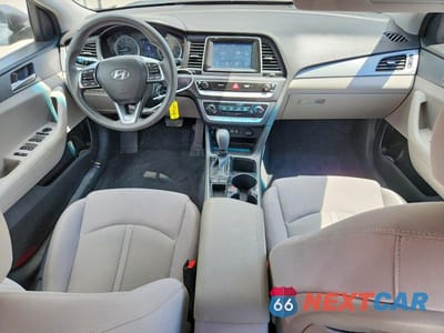 Zdjęcie 8 z 13 samochodu: 2018 HYUNDAI SONATA SE VIN:5NPE24AF9JH652825 - miniatura