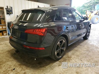 Trzecie zdjęcie samochodu z tyłu: 2019 AUDI SQ5 PREMIUM PLUS VIN:WA1B4AFY6K2053500 - miniatura