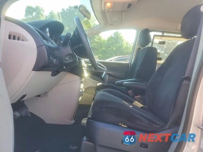 Zdjęcie 7 z 13 samochodu: 2011 DODGE GRAND CARAVAN MAINSTREET VIN:2D4RN3DG3BR628518 - miniatura