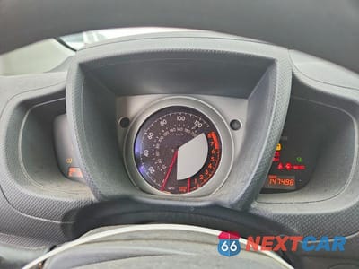 Zdjęcie 9 z 12 samochodu: 2010 SCION XD BASE VIN:JTKKU4B40AJ050664 - miniatura