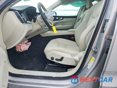 Zdjęcie 7 z 13 samochodu: 2025 VOLVO XC60 CORE VIN:YV4M12RJ3S1111920 - miniatura