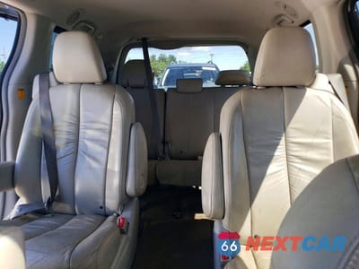 Zdjęcie 10 z 13 samochodu: 2011 TOYOTA SIENNA XLE 7-PASSENGER VIN:5TDDK3DC0BS029418 - miniatura