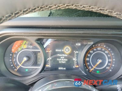 Zdjęcie 9 z 13 samochodu: 2026 JEEP WRANGLER SAHARA VIN:1C4PJXEN4TW179945 - miniatura