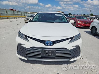 Piąte zdjęcie samochodu w środku: 2022 TOYOTA CAMRY LE VIN:4T1C31AK2NU592913 - miniatura