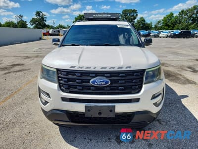 Piąte zdjęcie samochodu w środku: 2017 FORD EXPLORER SPORT VIN:1FM5K8GT4HGC22795 - miniatura