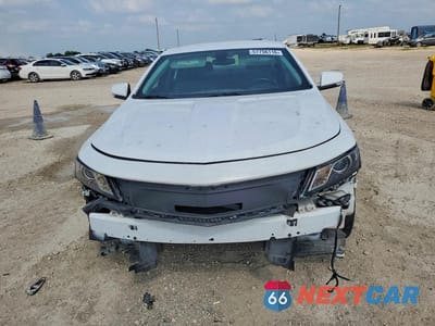 Piąte zdjęcie samochodu w środku: 2017 CHEVROLET IMPALA LT VIN:2G1105SA2H9131948 - miniatura
