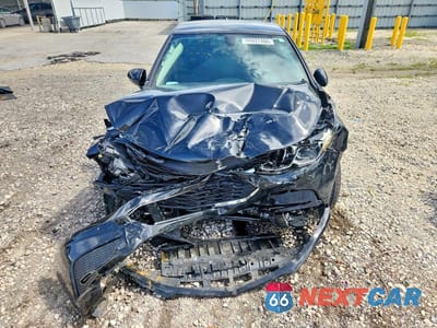 Piąte zdjęcie samochodu w środku: 2017 CHEVROLET CRUZE LS VIN:1G1BC5SM1H7281170 - miniatura