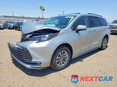 2024 TOYOTA SIENNA XLE 5TDYRKEC7RS182653 - główne zdjęcie licytacji z USA - miniatura
