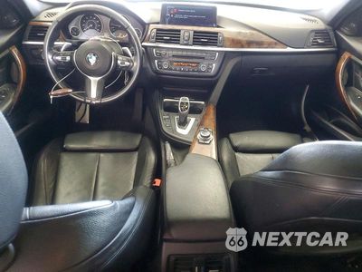 Zdjęcie 8 z 12 samochodu: 2013 BMW 335 XI VIN:WBA3B9C56DF587601 - miniatura