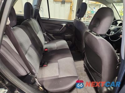 Zdjęcie 10 z 12 samochodu: 2005 TOYOTA RAV4 BASE VIN:JTEHD20V156030509 - miniatura