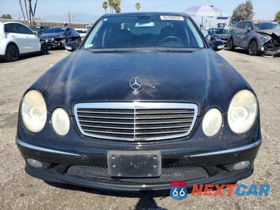 Piąte zdjęcie samochodu w środku: 2006 MERCEDES-BENZ E 55 AMG VIN:WDBUF76J96A950027 - miniatura
