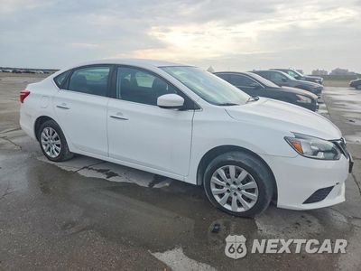 Czwarte zdjęcie samochodu z boku: 2019 NISSAN SENTRA S VIN:3N1AB7AP1KY228295 - miniatura