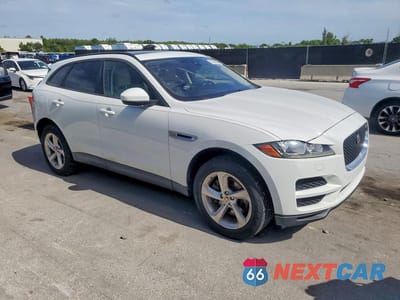 Czwarte zdjęcie samochodu z boku: 2017 JAGU F-PACE PRE VIN:SADCJ2BV4HA067080 - miniatura