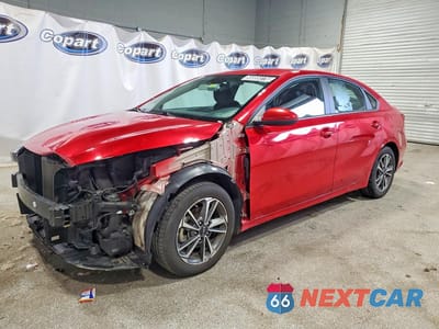 2023 KIA FORTE LXS 3KPF24AD4PE624866 - główne zdjęcie licytacji z USA - miniatura