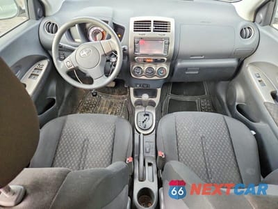 Zdjęcie 8 z 13 samochodu: 2013 SCION XD BASE VIN:JTKKUPB49D1037840 - miniatura