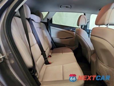 Zdjęcie 11 z 13 samochodu: 2017 HYUNDAI TUCSON SE VIN:KM8J3CA41HU565954 - miniatura