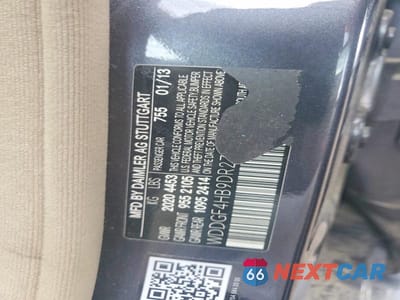 Zdjęcie 12 z 12 samochodu: 2013 MERCEDES-BENZ C 250 VIN:WDDGF4HB9DR278543 - miniatura