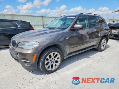 2012 BMW X5 XDRIVE35I 5UXZV4C51CL988527 - główne zdjęcie licytacji z USA - miniatura