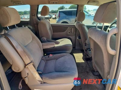 Zdjęcie 11 z 14 samochodu: 2004 TOYOTA SIENNA LE 7 PASSENGER VIN:5TDZA23C64S127540 - miniatura