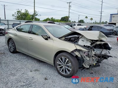 Czwarte zdjęcie samochodu z boku: 2021 LEXUS ES 300H VIN:58ADA1C13MU002515 - miniatura