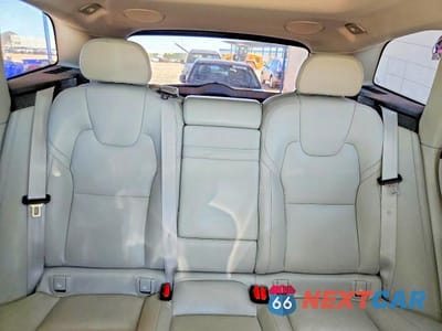 Zdjęcie 10 z 13 samochodu: 2021 VOLVO XC60 T5 INSCRIPTION VIN:YV4102DL2M1854974 - miniatura