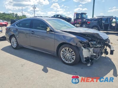 Czwarte zdjęcie samochodu z boku: 2017 LEXUS ES 350 VIN:58ABK1GG2HU044652 - miniatura