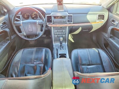 Zdjęcie 8 z 12 samochodu: 2010 LINCOLN MKZ VIN:3LNHL2GC2AR640813 - miniatura