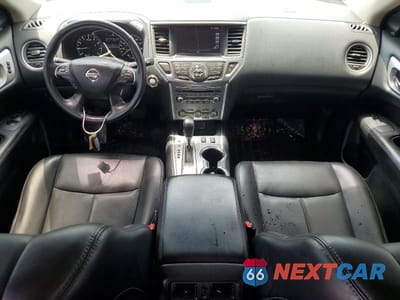 Zdjęcie 8 z 13 samochodu: 2019 NISSAN PATHFINDER SL VIN:5N1DR2MN1KC624718 - miniatura