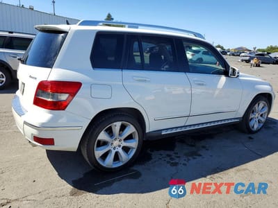 Trzecie zdjęcie samochodu z tyłu: 2010 MERCEDES-BENZ GLK 350 4MATIC VIN:WDCGG8HB4AF369385 - miniatura