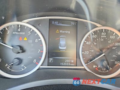 Zdjęcie 9 z 12 samochodu: 2017 NISSAN SENTRA SV VIN:3N1AB7AP8HL640302 - miniatura
