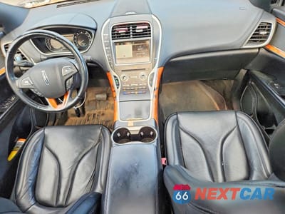 Zdjęcie 8 z 14 samochodu: 2017 LINCOLN MKX RESERVE VIN:2LMPJ8LR9HBL43937 - miniatura