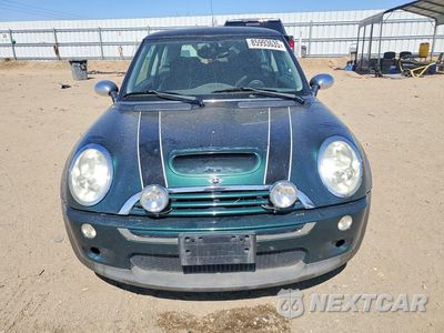 Piąte zdjęcie samochodu w środku: 2005 MINI COOPER S VIN:WMWRE33455TD92777 - miniatura